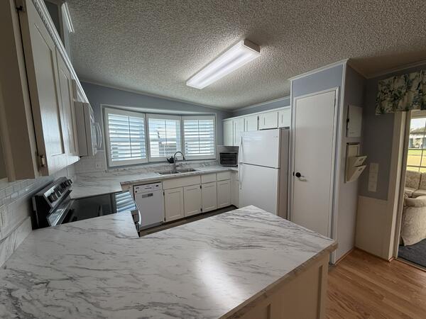 215 Fairway Circle a Winter Haven, FL Mobile or Manufactured Home for Sale